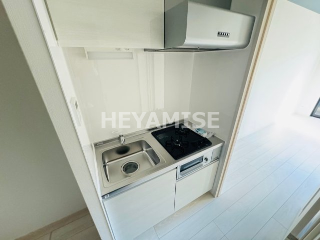 キッチン　※同物件反転タイプの写真でございます※現況を優先します※