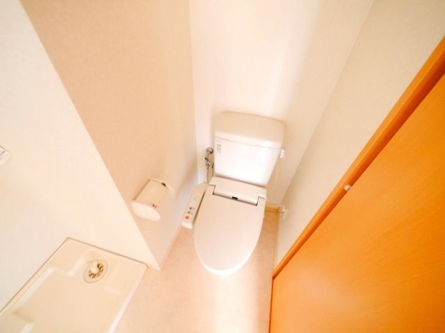 トイレ　★ウォシュレット付きのトイレです★