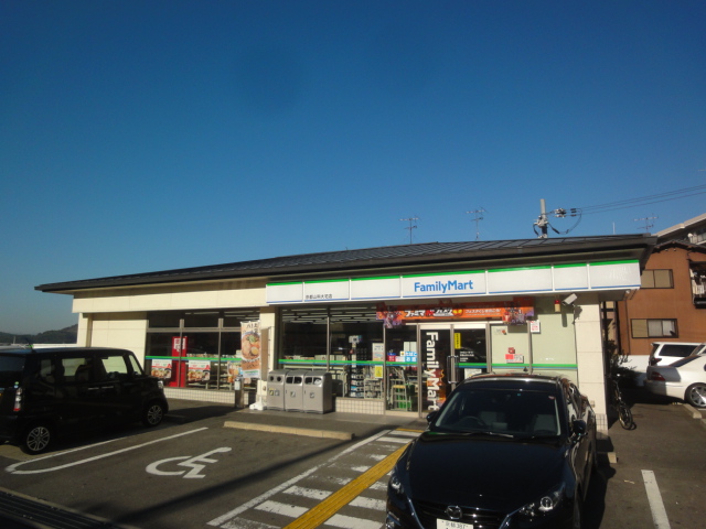 コンビニ　ファミリーマート 京都山科大宅店（コンビニ）まで382m