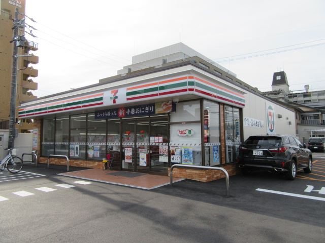 コンビニ　セブンイレブン（コンビニ）まで430m
