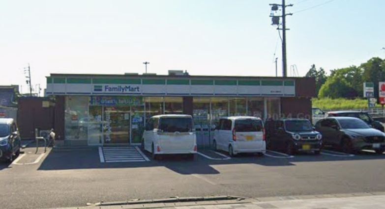 コンビニ　ファミリーマート岐阜公園前店（コンビニ）まで490m