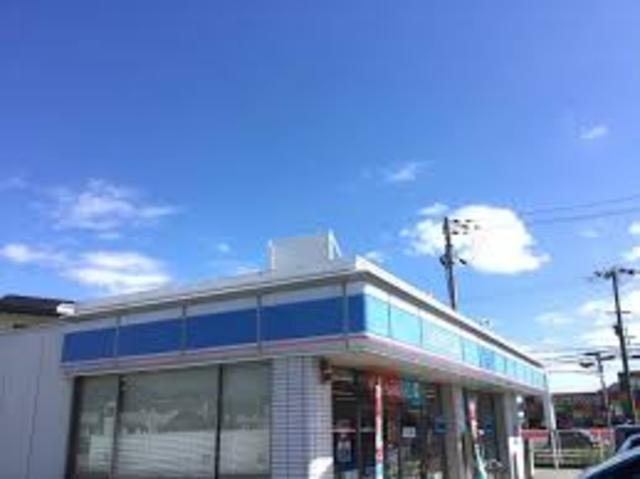 コンビニ　ローソン　姫路花田小川店（コンビニ）まで532m