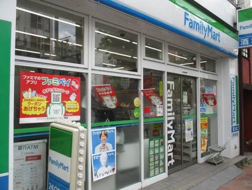 コンビニ　ファミリーマート 高田馬場早稲田通り店（コンビニ）まで320m