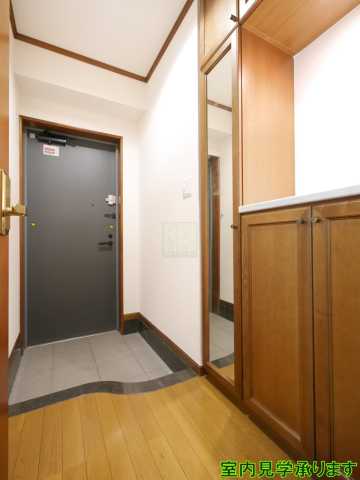 玄関　プラザ小島屋抜弁天ビル