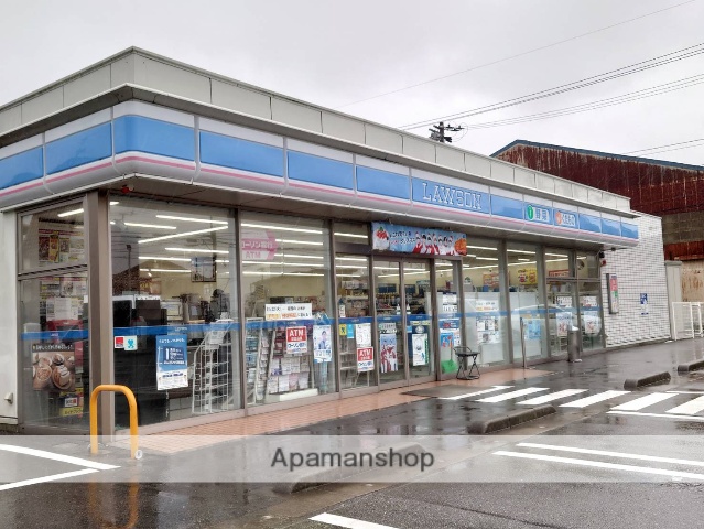 コンビニ　ローソン射水小島店（コンビニ）まで796m