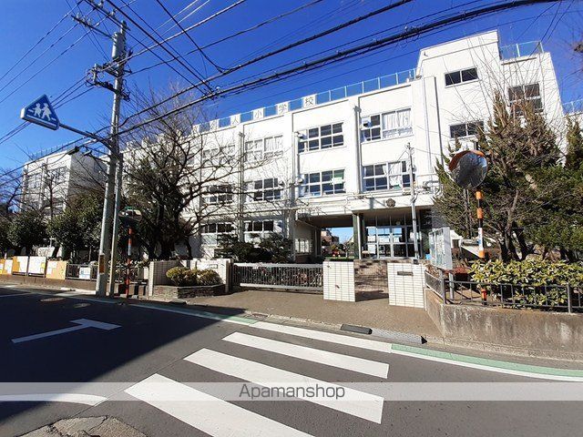 小学校　舎人小学校（小学校）まで312m