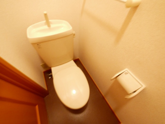 トイレ　コンパクトで使いやすいトイレです