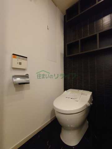 トイレ　カスタリア大塚