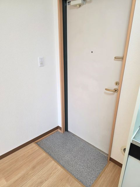 玄関　ゆとりのある玄関スペースです♪