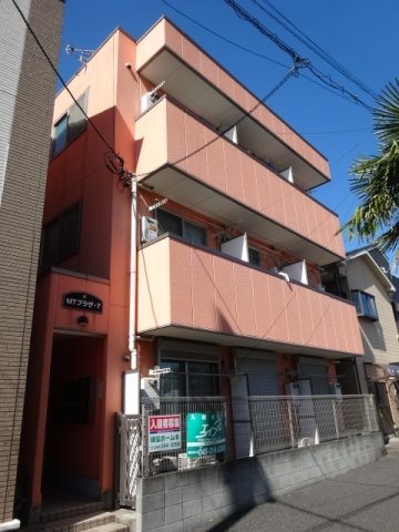 エントランス　管理の行き届いたエントランスです♪