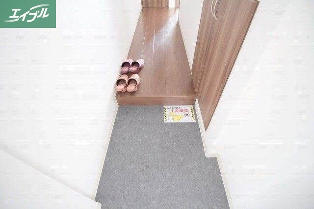 玄関　※同タイプのお部屋の写真です