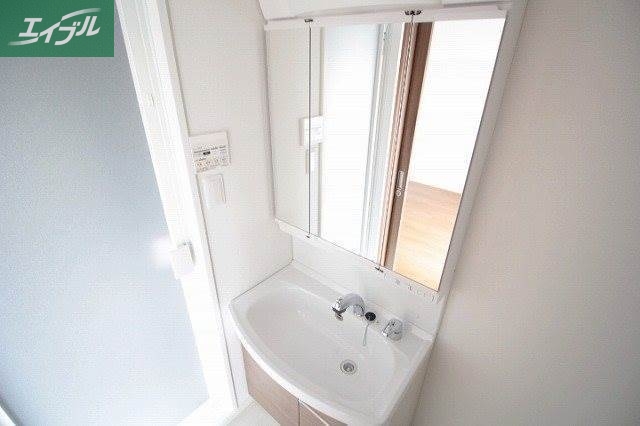 洗面設備　※同タイプのお部屋の写真です