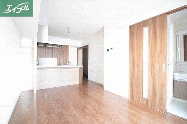 居室・リビング　※同タイプのお部屋の写真です
