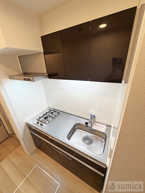 キッチン　ガス２口コンロ完備＾＾