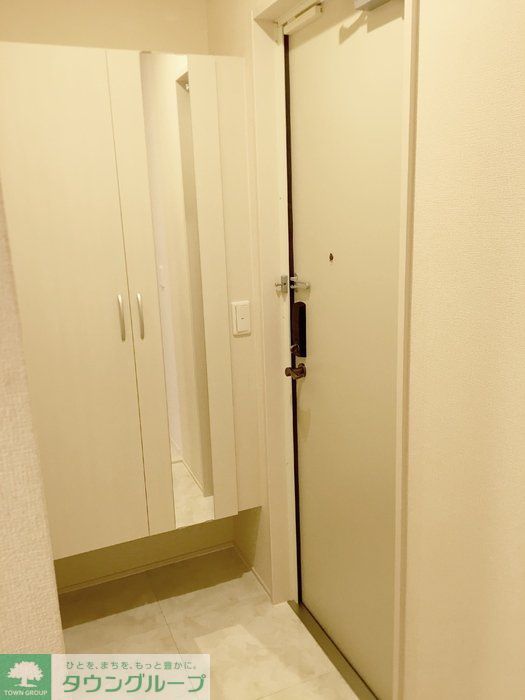 玄関　お問合せはタウンハウジングまで！※現地待合わせ相談可能