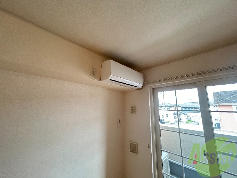 その他設備　エアコンはもちろん有りますよ。夏や冬もバッチリＯＫです。