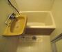 バス・シャワールーム　お風呂とトイレは別になっています。