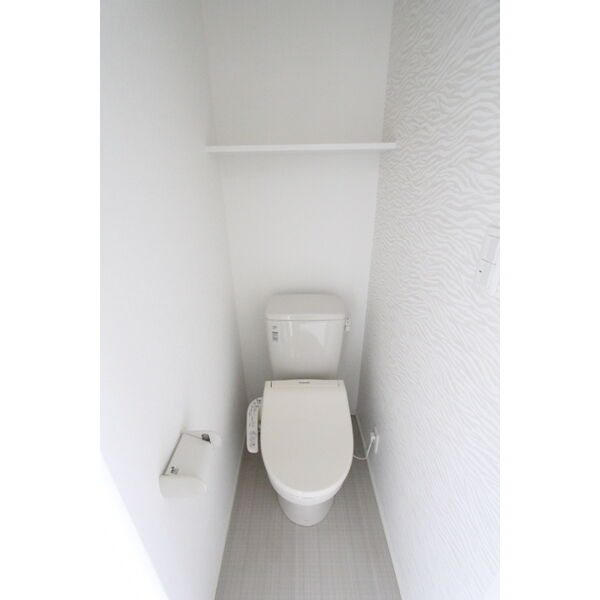 トイレ　同タイプの写真です。