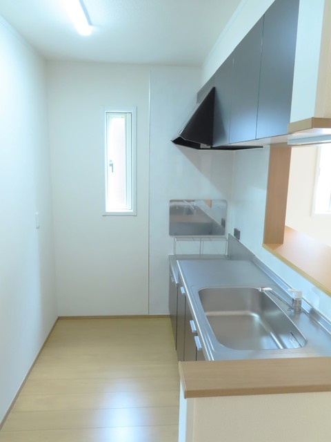 キッチン　★窓がある明るいキッチンです★