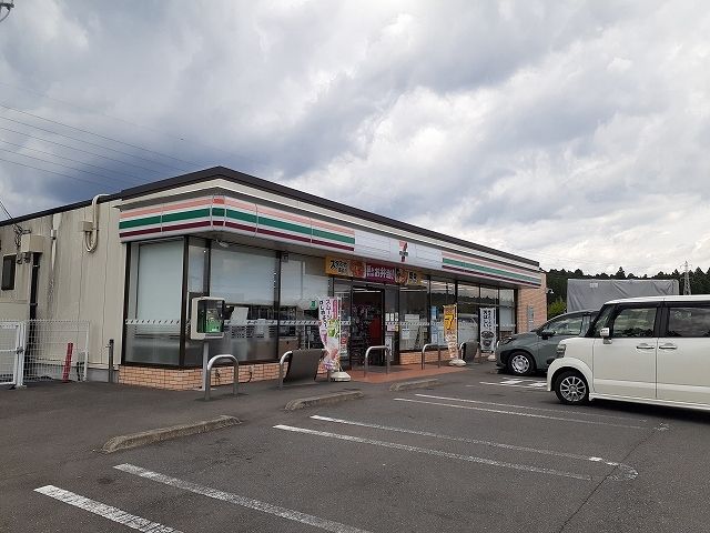 コンビニ　セブンイレブン塩谷田所店（コンビニ）まで1400m