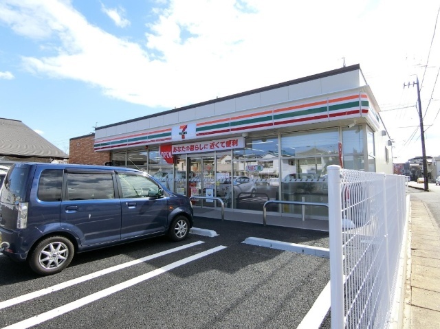 コンビニ　セブンイレブン春日井美濃町店（コンビニ）まで691m
