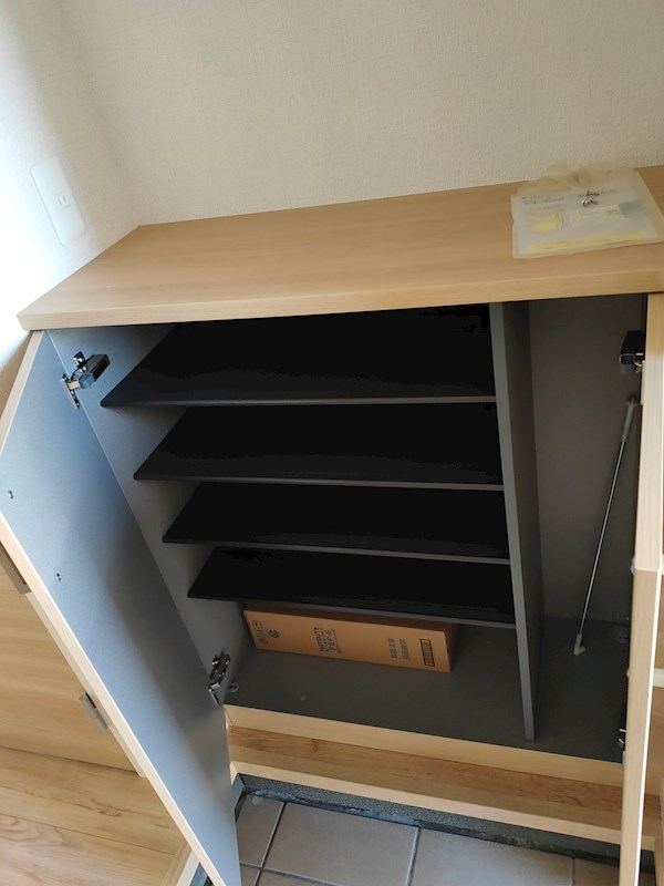 収納　☆たっぷり収納可能な下駄箱☆