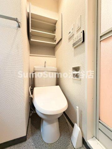 トイレ　落ち着いたトイレです