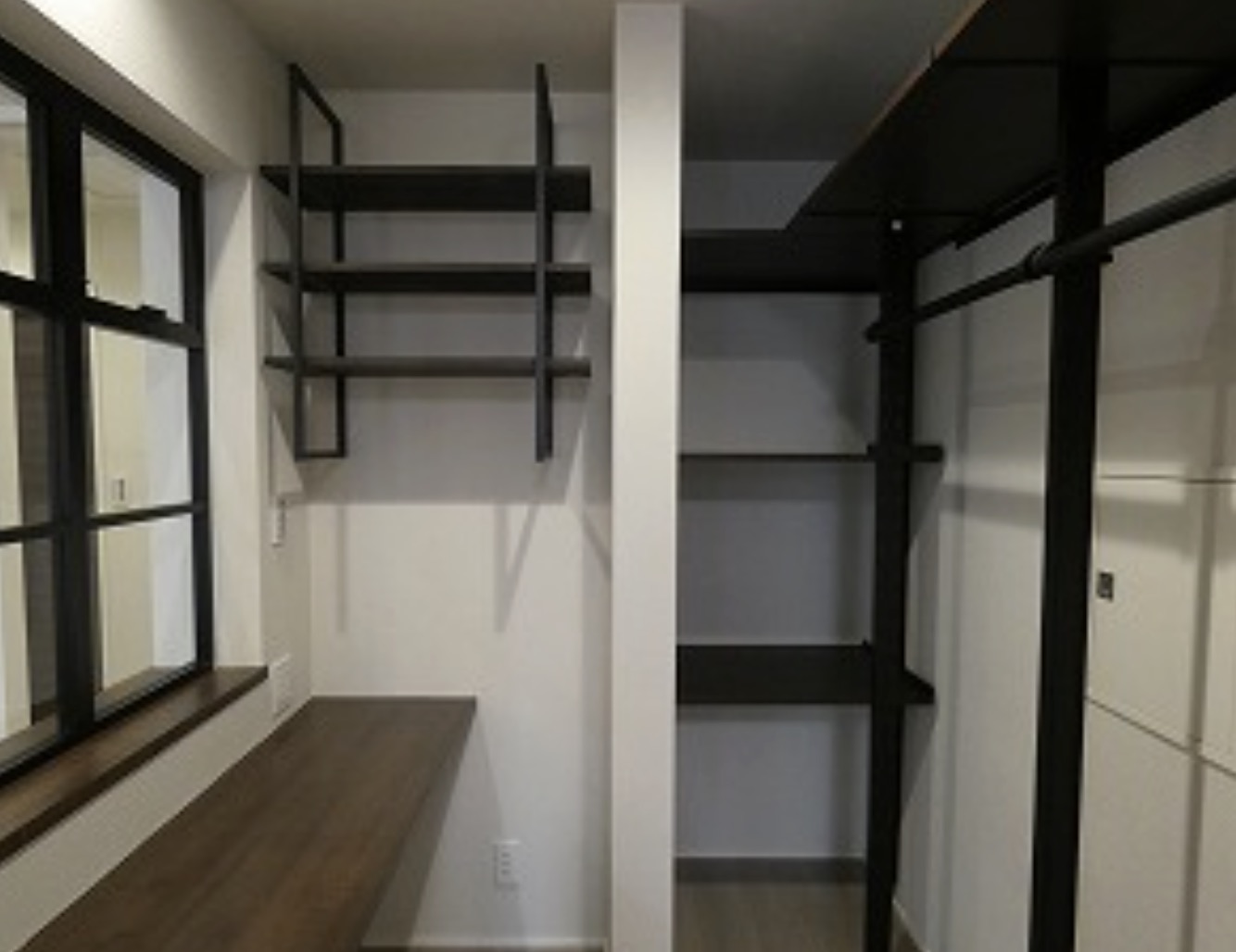 収納　ウォークインクローゼットです。