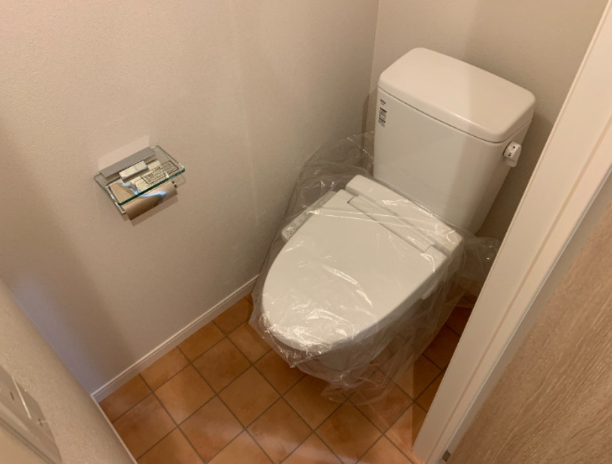 トイレ　別部屋の写真です。