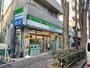 コンビニ　ファミリーマート杉並下高井戸四丁目店（コンビニ）まで378m