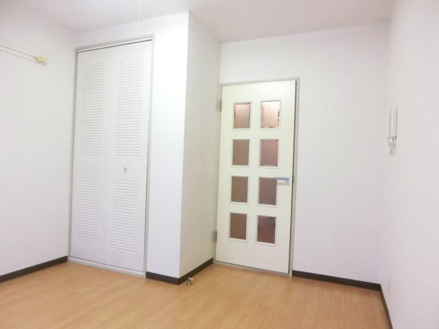 その他部屋・スペース　洋室６帖です