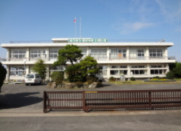 中学校　東近江市立能登川中学校（中学校）まで485m