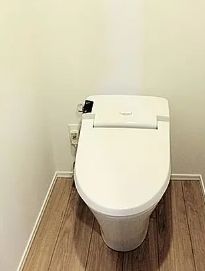 トイレ　別部屋参照
