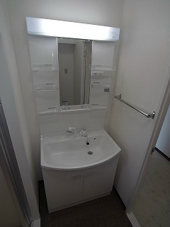 洗面設備　別部屋イメージ（仕様が異なります）