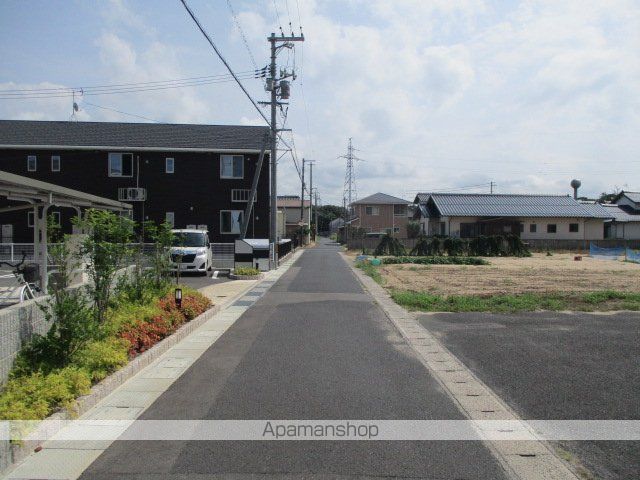 コンビニ　ファミリーマートＪＡいずも湖陵（コンビニ）まで1800m