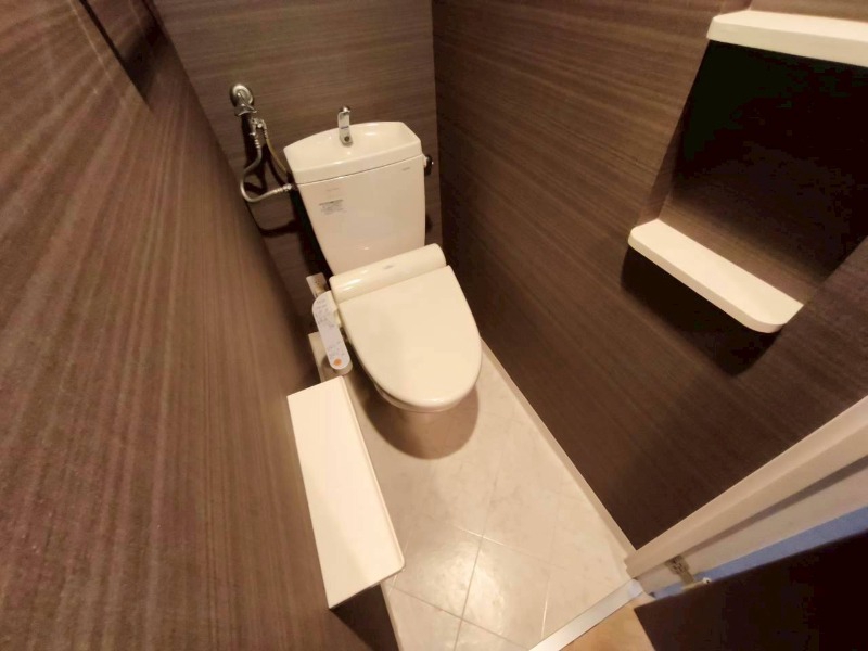 トイレ　シャワートイレになっているので快適です！
