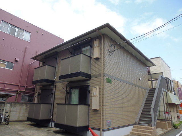 建物外観　☆南向きで日当たり良好です☆