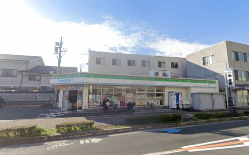 コンビニ　ファミリーマート 八尾南本町一丁目店（コンビニ）まで1911m