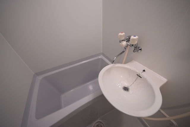 洗面設備　※同建物別室の室内参考写真です