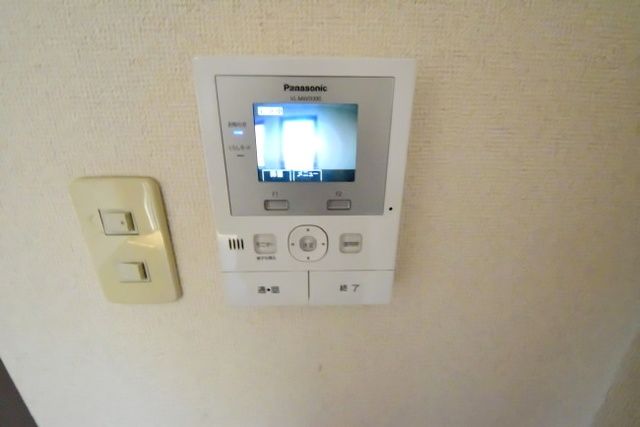 セキュリティ　モニター付きインターフォンです