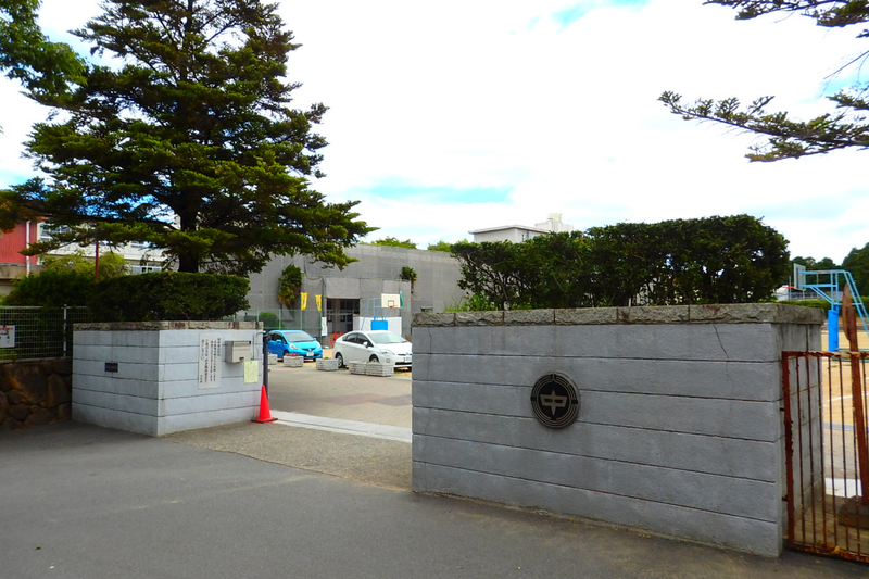 中学校　琴陵中学校（中学校）まで559m