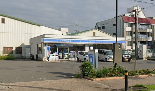 コンビニ　ローソン　吹田警察署前店（コンビニ）まで161m
