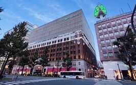 ショッピングセンター　大丸心斎橋店南館（ショッピングセンター）まで584m