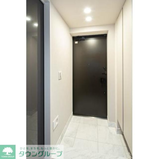 玄関　※写真は同タイプ住戸です。