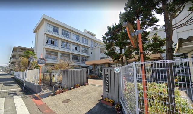 小学校　姫路市立城東小学校（小学校）まで2200m