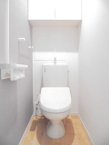トイレ　落ち着いたトイレです