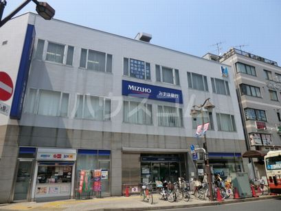 銀行　みずほ銀行（銀行）まで614m