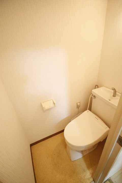 トイレ　※他部屋参考写真