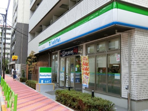 コンビニ　ファミリーマート佃二丁目店（コンビニ）まで232m