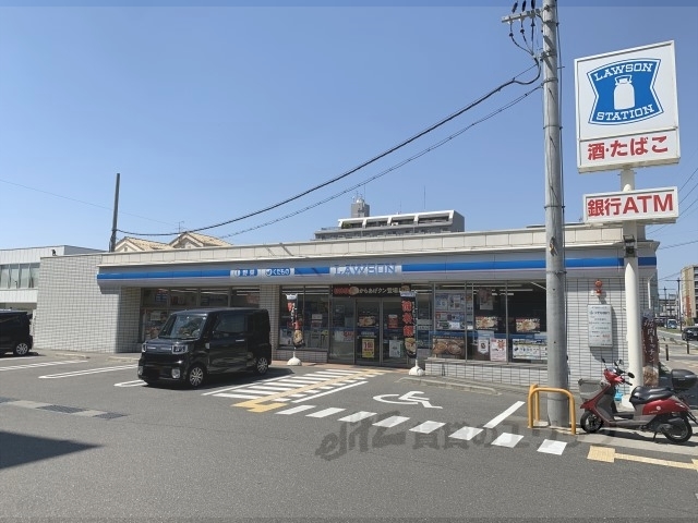 コンビニ　ローソン奈良西大寺南町店（コンビニ）まで450m